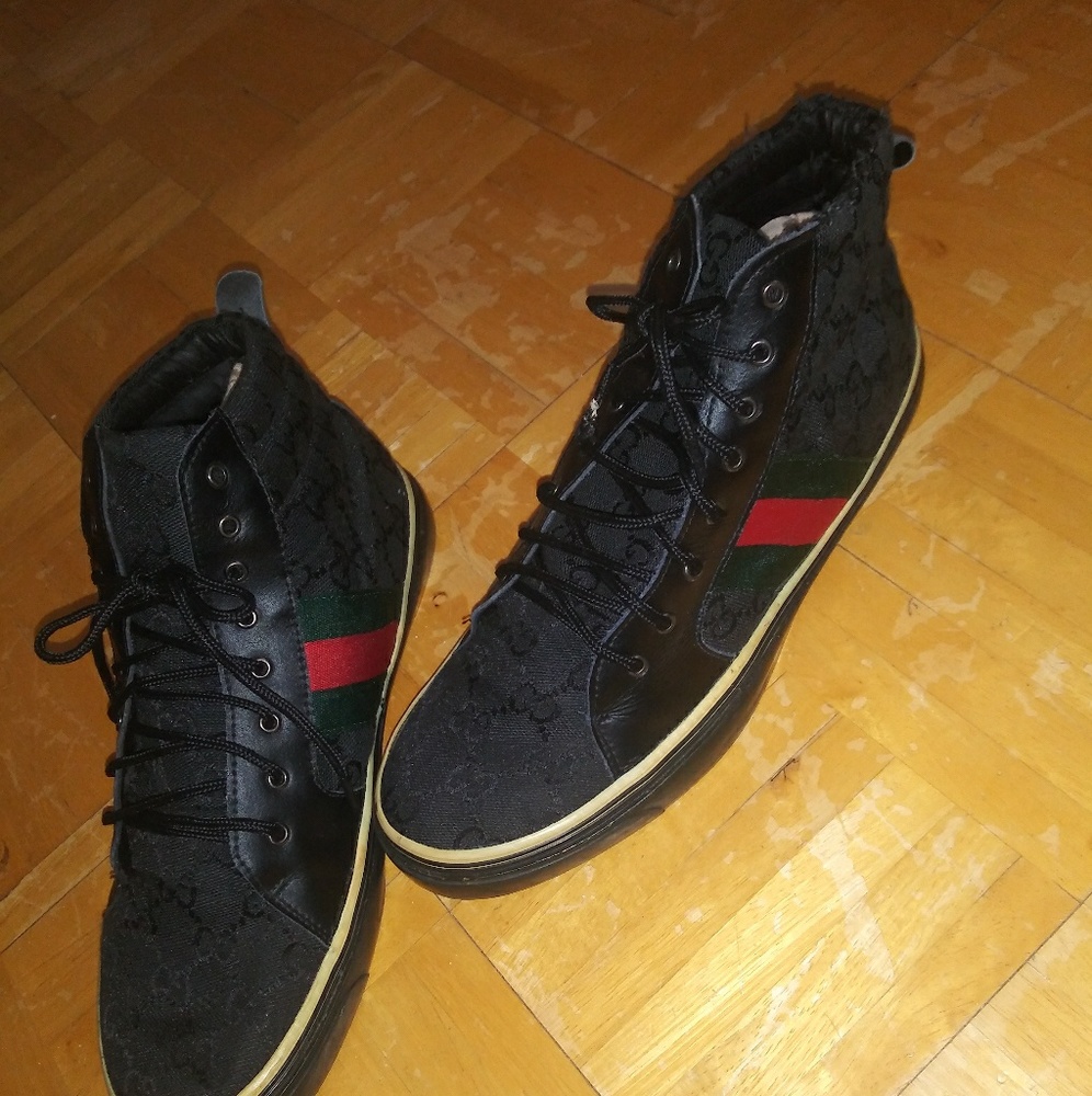 Authentic Gucci sneakers💞SOLD